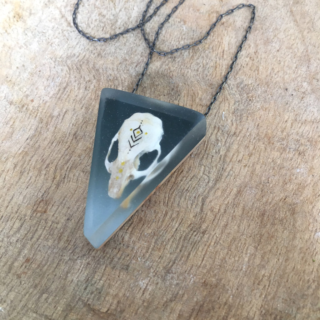 Marked necklace side