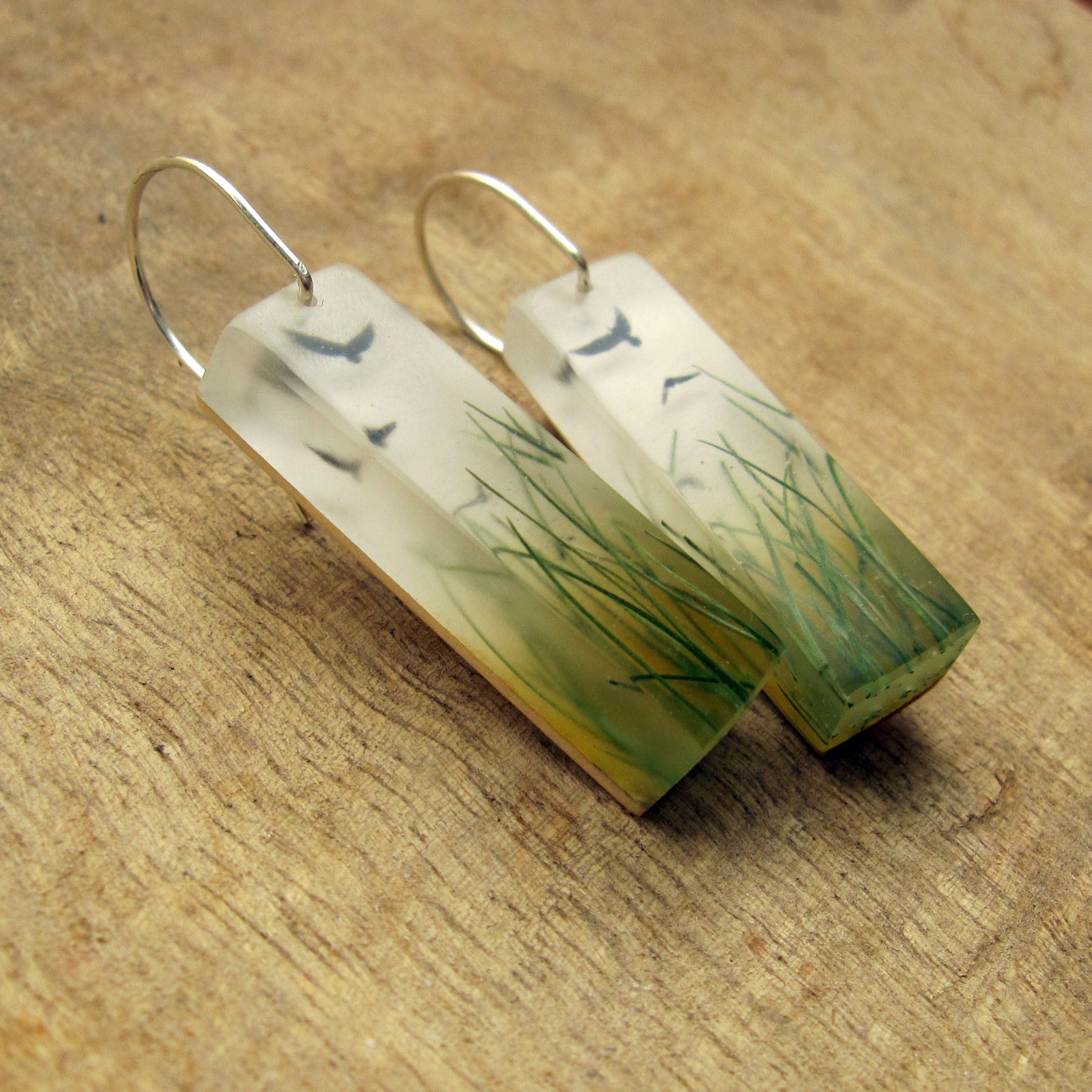 Rise earrings side view